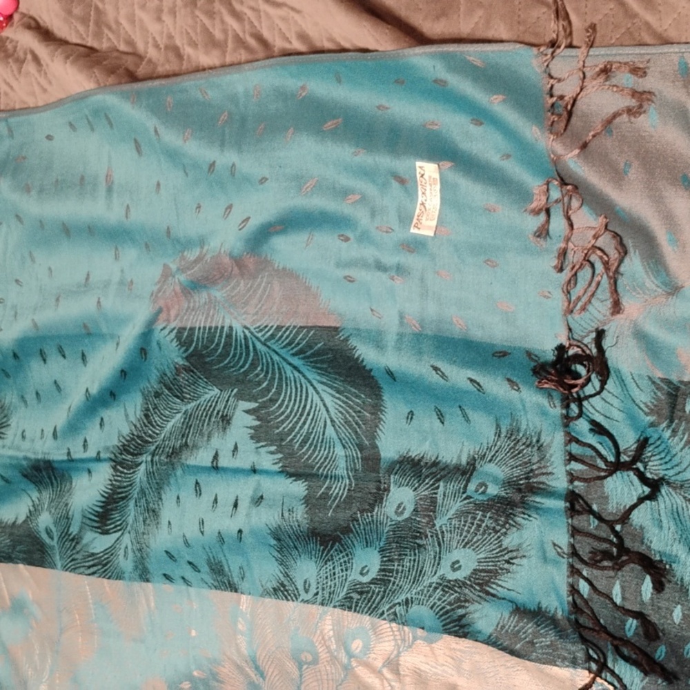 Pashmina 100% cashmere lighter blue to silver ombre with peacock feather design